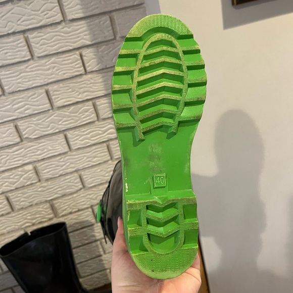 Marc Jacobs Rainboots - Picture 2 of 2